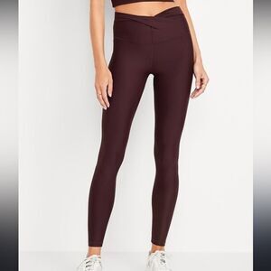 Old navy purple plum active power soft extra high-rise leggings go dry large